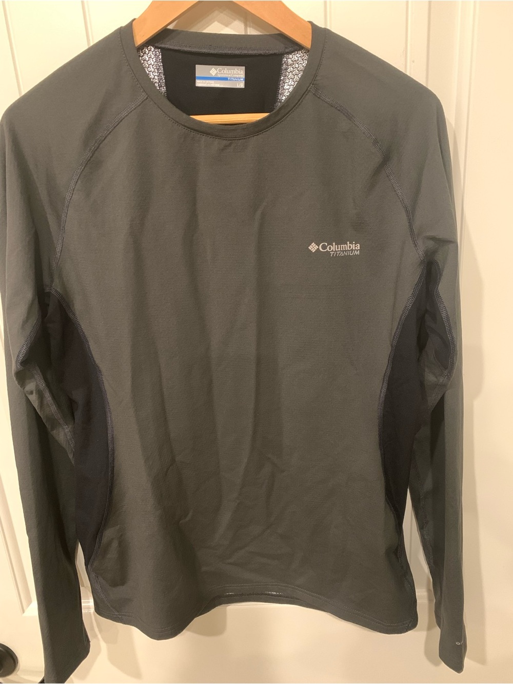 Columbia Titanium Omni-Heat Base layer- men’s large